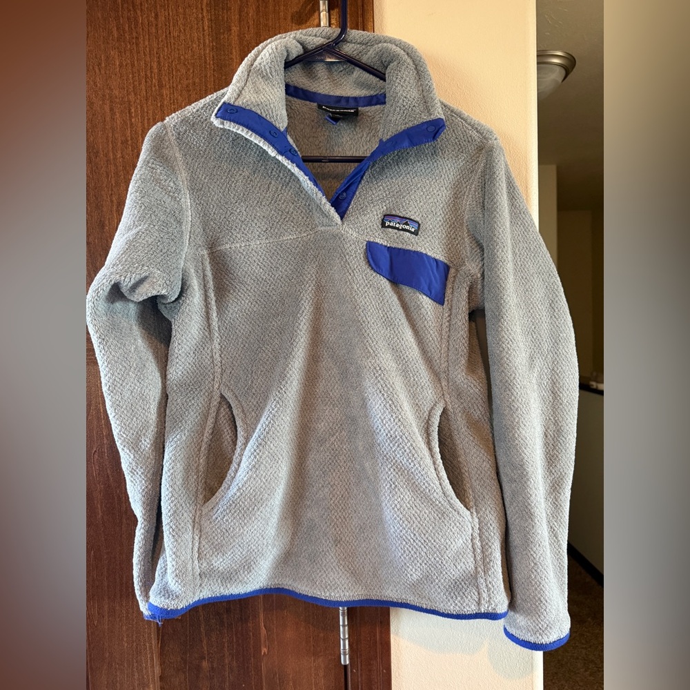 Girls Sweatshirt EUC